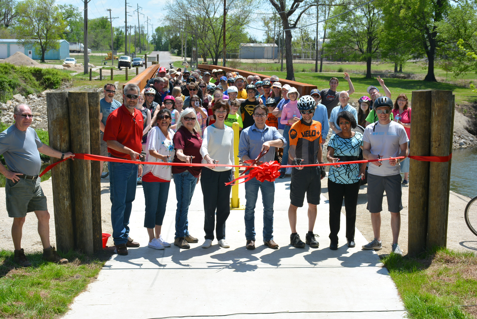 King of Trails Washington Ave. Pedestrian Bridge is Officially OPEN!